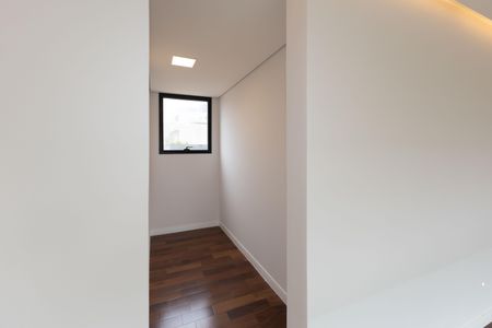 Casa de condomínio para alugar com 847m², 6 quartos e 4 vagas Casa de condomínio para alugar com 847m², 6 quartos e 4 vagasCloset Suíte 2