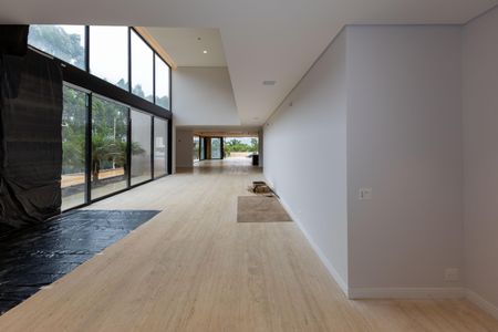 Casa de condomínio para alugar com 847m², 6 quartos e 4 vagas Casa de condomínio para alugar com 847m², 6 quartos e 4 vagasSala