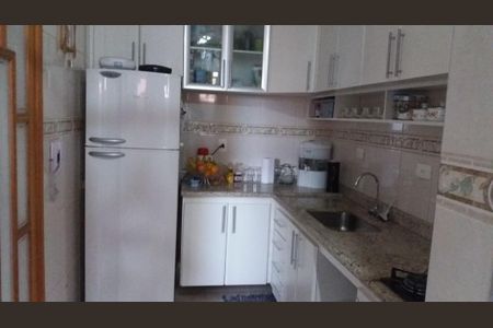 Apartamento à venda com 64m², 2 quartos e 1 vagaCozinha