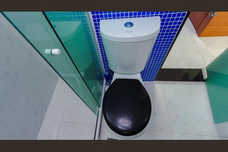 Casa à venda com 305m², 3 quartos e 2 vagasDetalhe do Banheiro da Suite 2