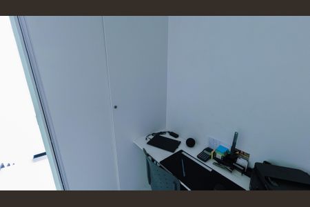 Casa à venda com 305m², 3 quartos e 2 vagasEscritório