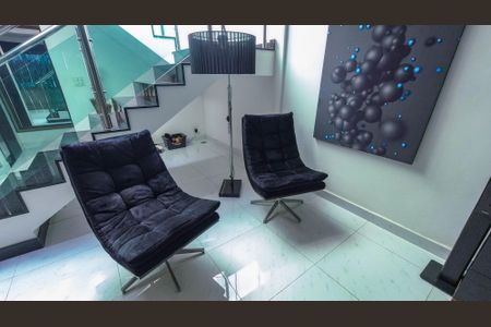 Sala de casa à venda com 3 quartos, 305m² em Vista Alegre, Rio de Janeiro