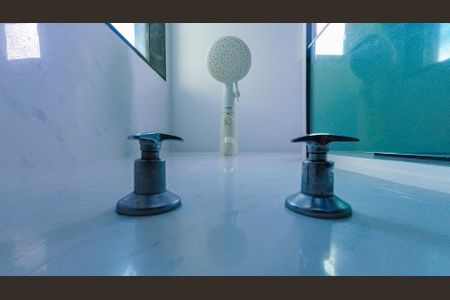 Casa à venda com 305m², 3 quartos e 2 vagasDetalhe do Banheiro da Suíte 3