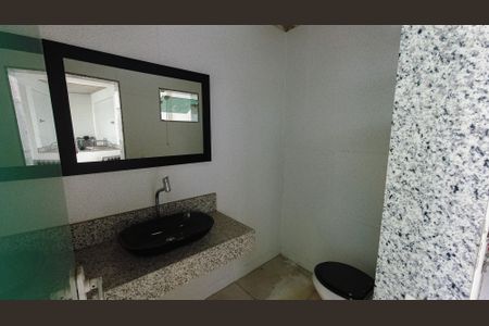Casa à venda com 305m², 3 quartos e 2 vagasBanheiro da Área Gourmet