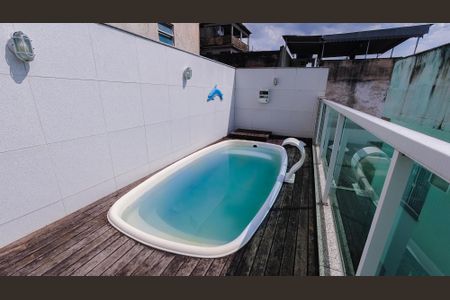 Casa à venda com 305m², 3 quartos e 2 vagasPiscina