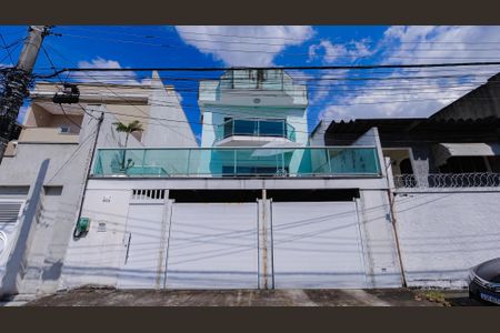 Casa à venda com 305m², 3 quartos e 2 vagasFachada