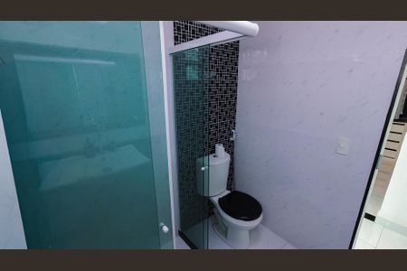 Casa à venda com 305m², 3 quartos e 2 vagasBanheiro da Suíte 1