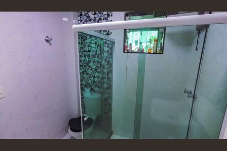 Casa à venda com 305m², 3 quartos e 2 vagasBanheiro Social