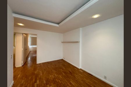 Apartamento à venda com 205m², 4 quartos e 2 vagasCorredor