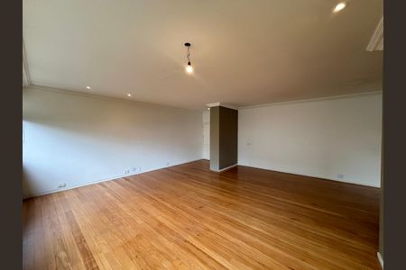 Apartamento à venda com 205m², 4 quartos e 2 vagasSala