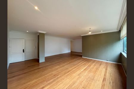 Apartamento à venda com 205m², 4 quartos e 2 vagasSala