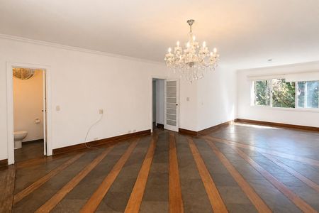 Apartamento para alugar com 150m², 3 quartos e 1 vaga Apartamento para alugar com 150m², 3 quartos e 1 vagaSala