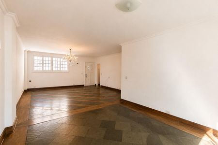 Apartamento para alugar com 150m², 3 quartos e 1 vaga Apartamento para alugar com 150m², 3 quartos e 1 vagaSala