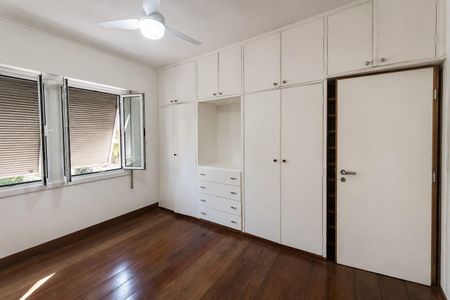 Apartamento para alugar com 150m², 3 quartos e 1 vaga Apartamento para alugar com 150m², 3 quartos e 1 vagaDormitório 3