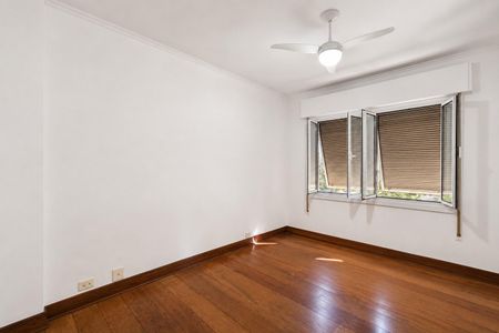 Apartamento para alugar com 150m², 3 quartos e 1 vaga Apartamento para alugar com 150m², 3 quartos e 1 vagaDormitório 3