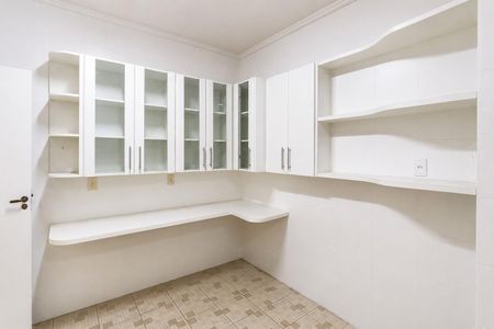 Apartamento para alugar com 150m², 3 quartos e 1 vaga Apartamento para alugar com 150m², 3 quartos e 1 vagaCozinha
