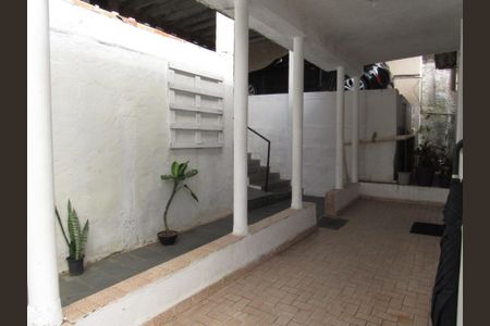 Casa à venda com 228m², 3 quartos e 3 vagasÁrea externa