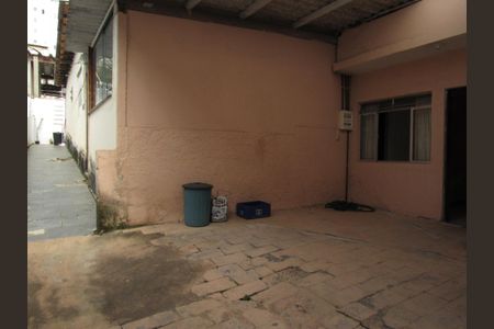 Casa à venda com 228m², 3 quartos e 3 vagasÁrea de Serviço 2