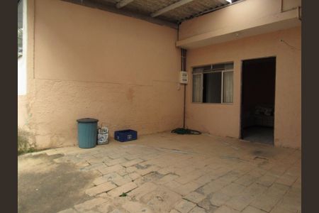 Casa à venda com 228m², 3 quartos e 3 vagasÁrea de Serviço 2