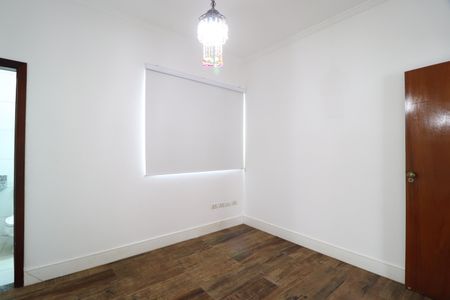 Casa para alugar com 190m², 3 quartos e 3 vagasSuíte