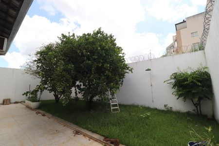 Casa para alugar com 190m², 3 quartos e 3 vagasQuintal
