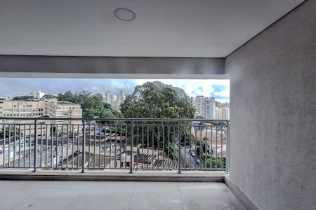 Apartamento para alugar com 131m², 3 quartos e 2 vagasVista da Suíte 1