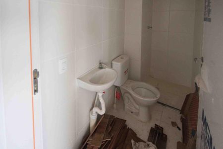 Apartamento para alugar com 32m², 2 quartos e sem vaga Apartamento para alugar com 32m², 2 quartos e sem vagaBanheiro