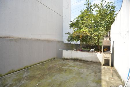 Casa para alugar com 260m², 3 quartos e 2 vagasQuintal
