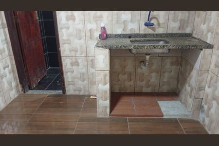 Cozinha de kitnet/studio para alugar com 1 quarto, 19m² em Paciência, Rio de Janeiro