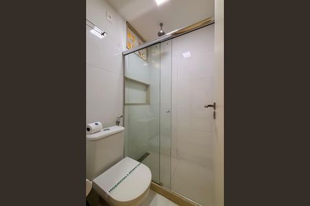 Banheiro social de apartamento à venda com 1 quarto, 34m² em Copacabana, Rio de Janeiro
