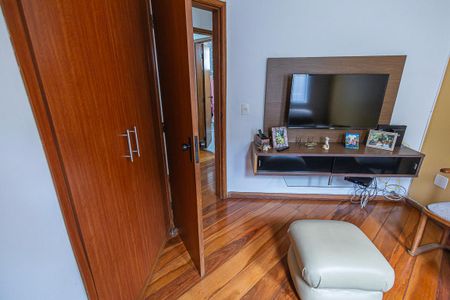Apartamento à venda com 96m², 3 quartos e 1 vagaquarto 2