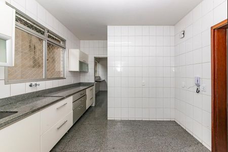 Apartamento à venda com 165m², 4 quartos e 2 vagasCozinha
