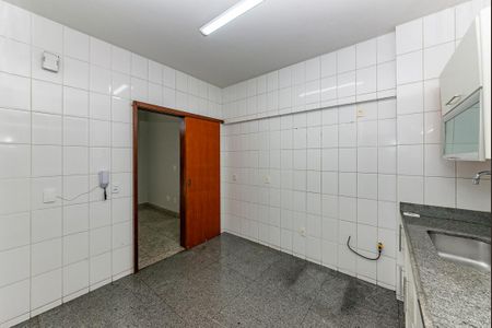 Apartamento à venda com 165m², 4 quartos e 2 vagasCozinha