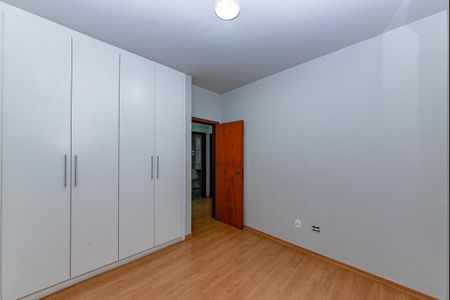 Apartamento à venda com 165m², 4 quartos e 2 vagasQuarto 3