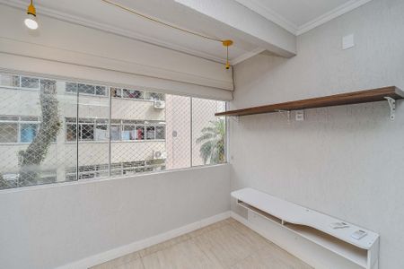 Sacada da Sala de apartamento para alugar com 1 quarto, 54m² em Vila Ipiranga, Porto Alegre