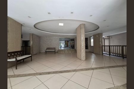 Apartamento para alugar com 103m², 3 quartos e sem vagaHall de entrada do prédio 