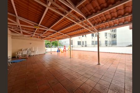Apartamento para alugar com 103m², 3 quartos e sem vagaÁrea comum 