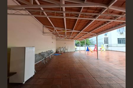 Apartamento para alugar com 103m², 3 quartos e sem vagaÁrea comum 