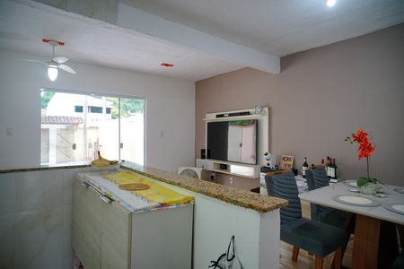 Sala de casa para alugar com 2 quartos, 58m² em Itaipu, Niterói