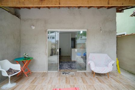 Casa para alugar com 58m², 2 quartos e 2 vagasVaranda