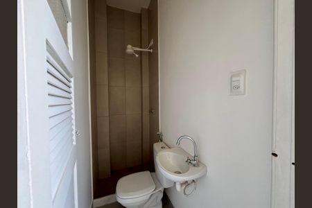 Apartamento para alugar com 56m², 1 quarto e sem vagaÁrea de serviço - banheiro