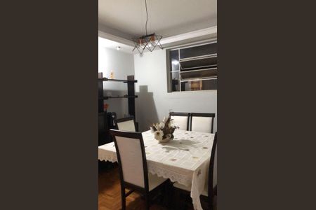 Sala de casa à venda com 3 quartos, 110m² em Sion, Belo Horizonte