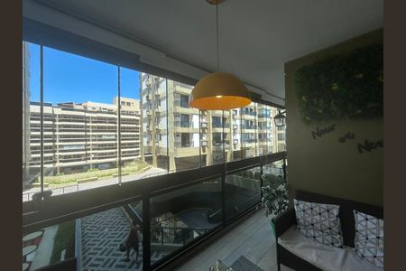 Apartamento para alugar com 60m², 1 quarto e 1 vagaVaranda