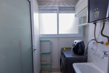 Apartamento para alugar com 64m², 2 quartos e 1 vaga Apartamento para alugar com 64m², 2 quartos e 1 vagaÁrea de Serviço
