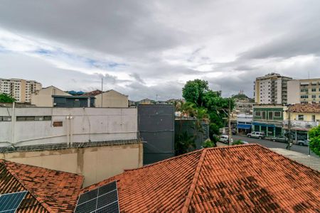 Vista da Sala de apartamento à venda com 2 quartos, 61m² em Olaria, Rio de Janeiro