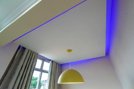 Sala de apartamento à venda com 2 quartos, 61m² em Olaria, Rio de Janeiro