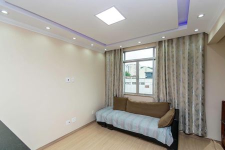 Sala de apartamento à venda com 2 quartos, 61m² em Olaria, Rio de Janeiro