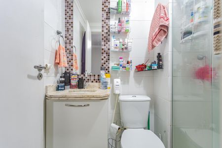 Apartamento à venda com 63m², 3 quartos e 1 vaga Apartamento à venda com 63m², 3 quartos e 1 vagaBanheiro da Suíte