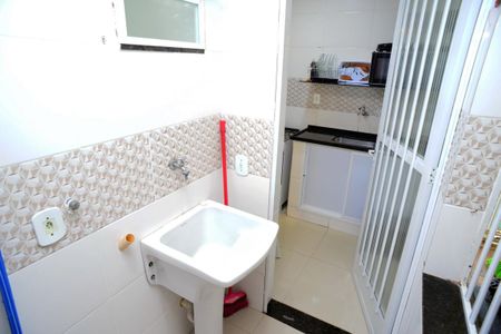 Apartamento para alugar com 40m², 2 quartos e sem vaga Apartamento para alugar com 40m², 2 quartos e sem vagaÁrea de Serviço