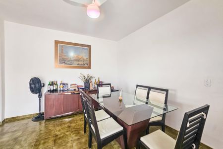 Apartamento para alugar com 250m², 3 quartos e 1 vaga Apartamento para alugar com 250m², 3 quartos e 1 vagaSala
